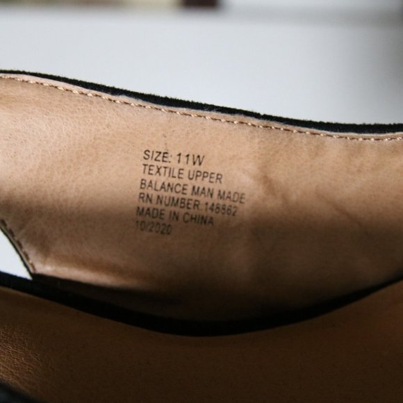 Torrid Womens Pointe Toe Slingback Pump Size 11 W Wide Black Block Heel Shoes - Picture 4 of 7